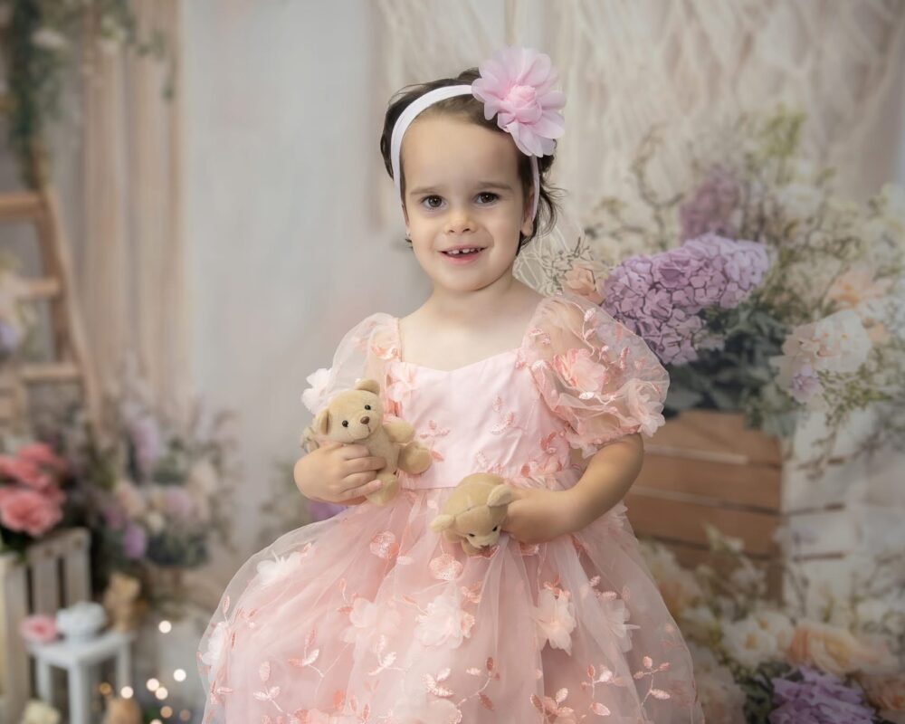 Детска и семейна студийна фотография от Forever Us Photography by Elena